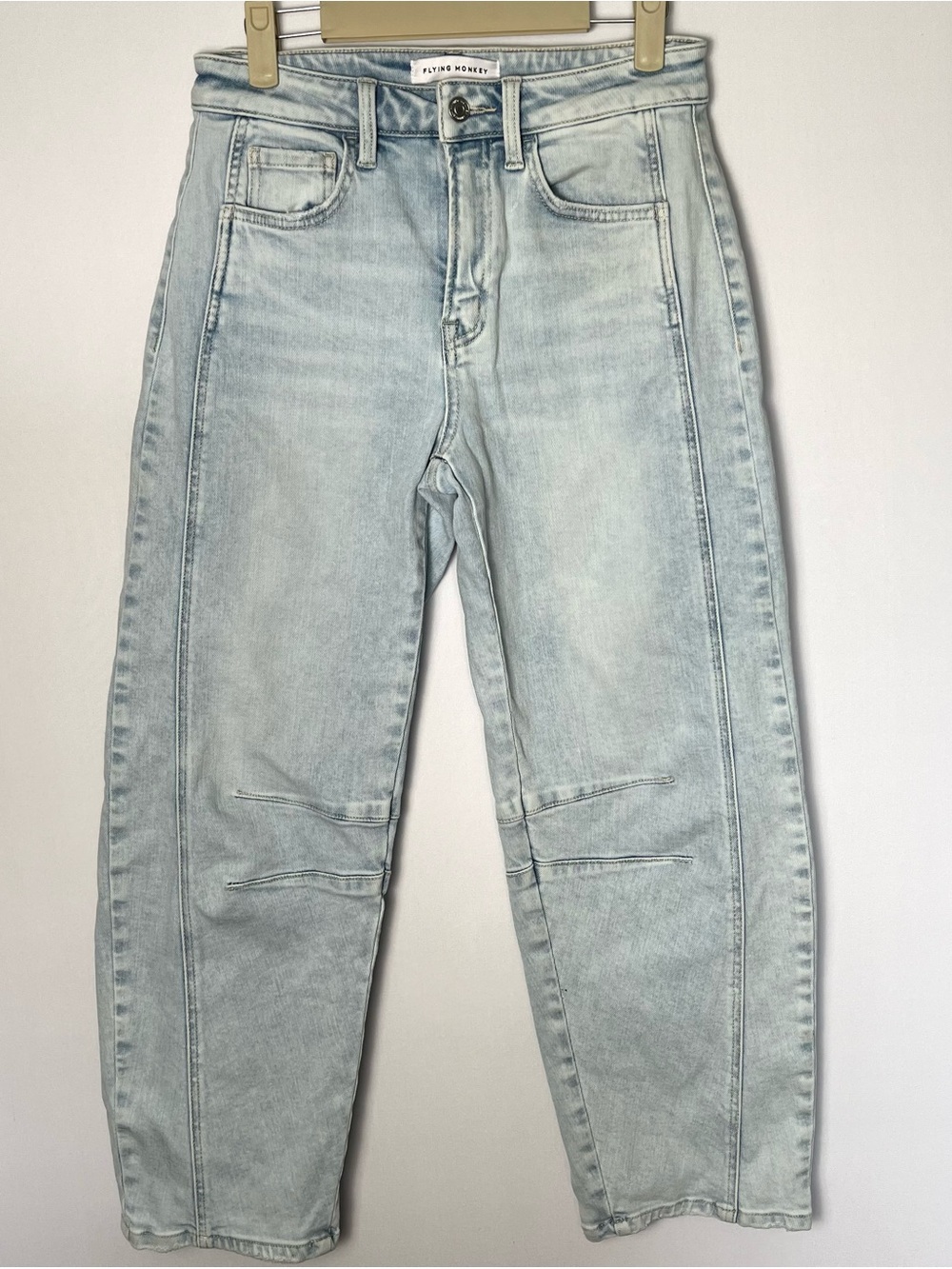 Flying Monkey High Rise Crop Barrel Jeans Light Wash w/ Seam Detail Size 26
